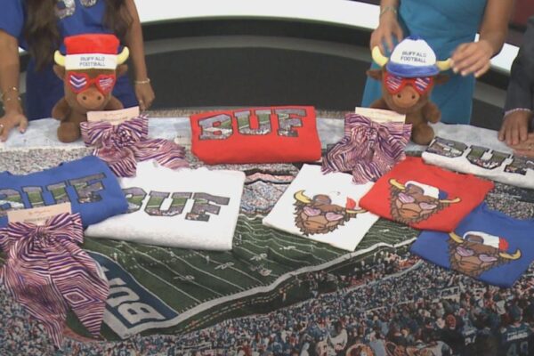 Abigail Lee debuts fashion line at Tops