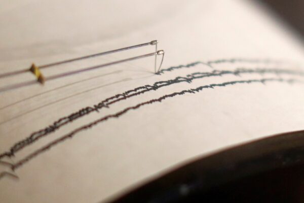 5.7 magnitude earthquake strikes Indonesia's Sulawesi | World News