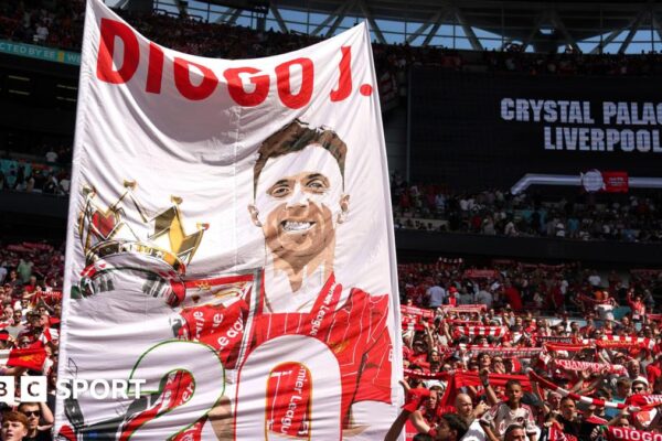 Emma Raducanu reacts during her Cincinnati Open defeat by Aryna Sabalenka
