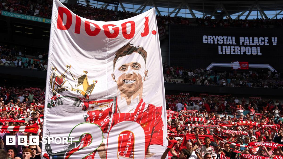 Emma Raducanu reacts during her Cincinnati Open defeat by Aryna Sabalenka