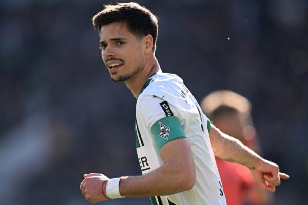 Julian Weigl currently negotiating Borussia Mönchengladbach departure