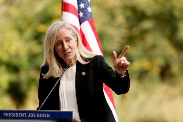 In governor's race, Spanberger makes economic pitch to Virginia's Latino voters in radio ad