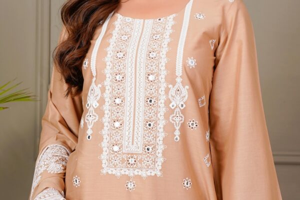 10 Hand-embroidered kurtas for women: Level up everyday ethnic wear; Top picks for you | Fashion Trends