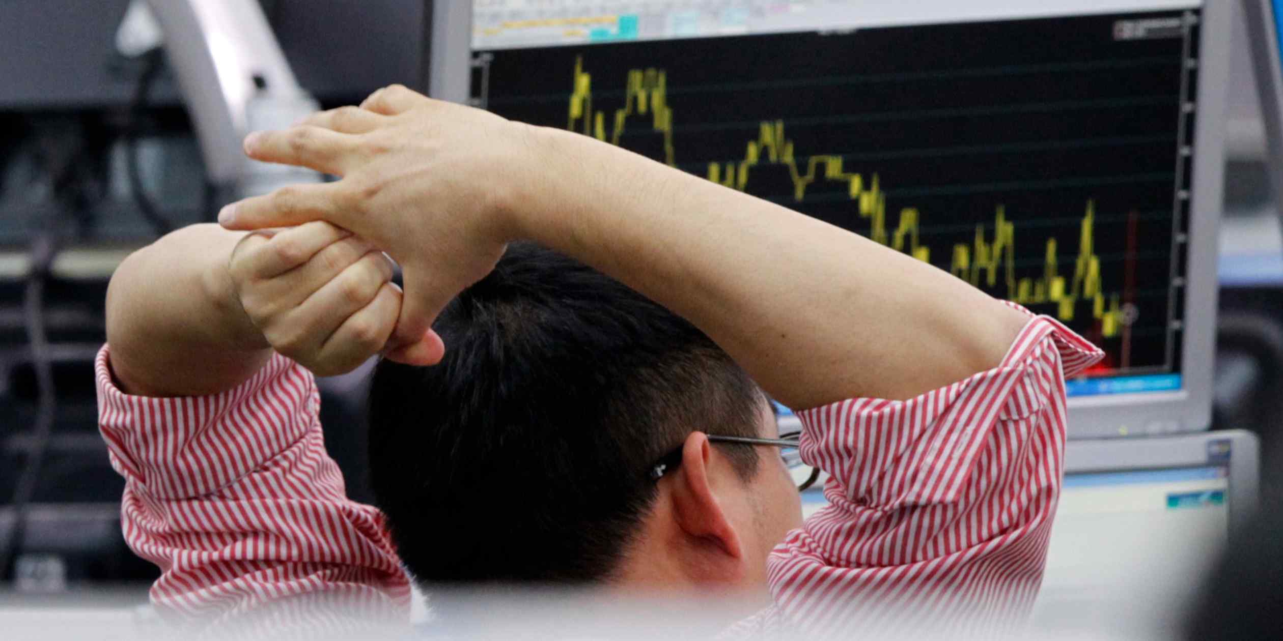South Korean stocks dive nearly 4% following US trade deal