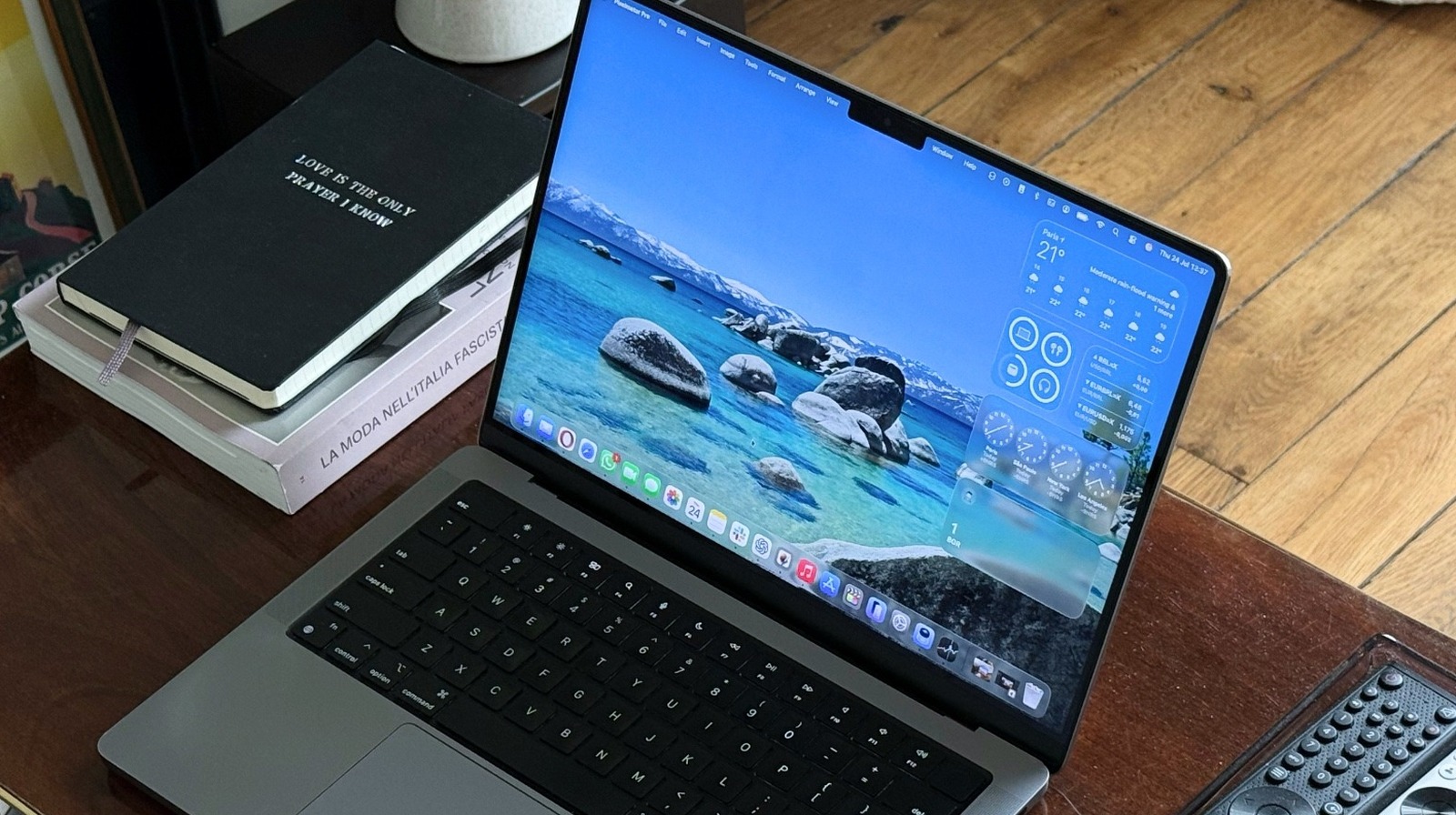 macOS Tahoe Beta 5 Now Available With New iPhone Apps And More
