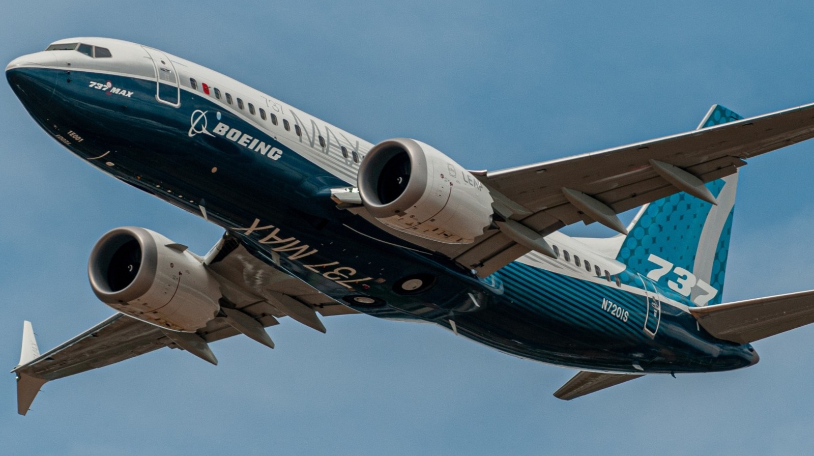 Why Boeing Can Build A 737 In 9 Days (But The 747 Took Much Longer)