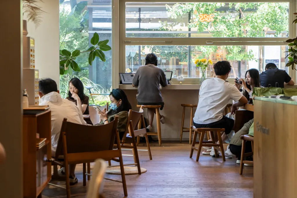 Hangzhou's "Community and Coffee": the New Tech Lifestyle in China
