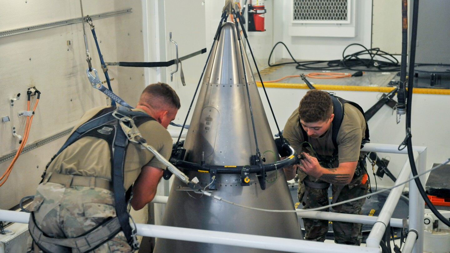 Russia and the US have only one nuclear arms pact left. What does it mean?