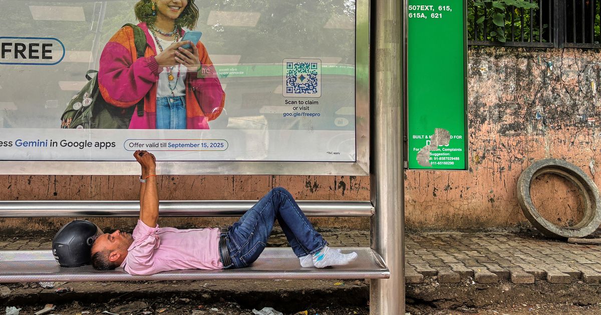 One Tech Tip: This summer, don’t let your phone overheat