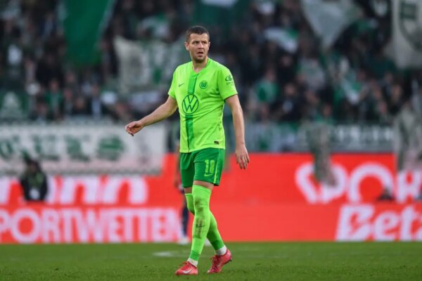 Wolfsburg confirm major surgery for defensive starter Denis Vavro