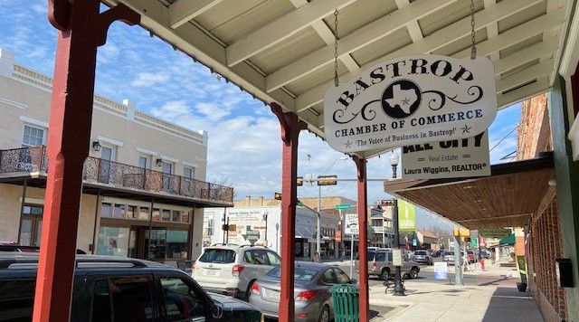 Outside of the Bastrop Chamber of Commerce. (Spectrum News 1)