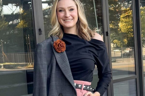 Seattle stylist helps clients transition their wardrobe between seasons