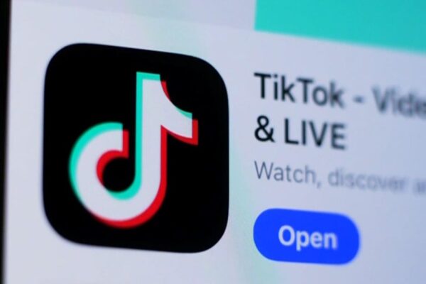 Trump says he and Xi Jinping "made progress" in deal to keep TikTok in the U.S.