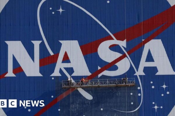 Nasa bans Chinese nationals from working on its space programmes