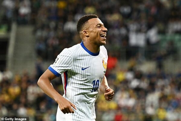 Kylian Mbappe has given his thoughts on this season's upcoming Premier League title race