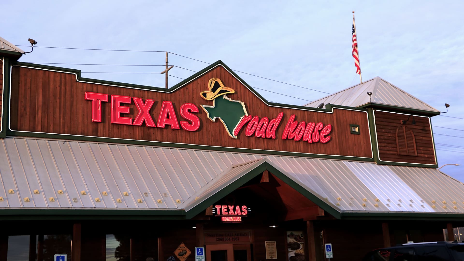 This restaurant stock catches a downgrade. Jim Cramer looks at level to buy it
