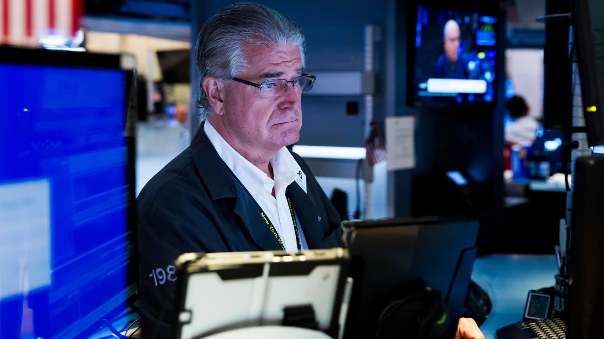 Traders see a chance the Fed cuts by a half point