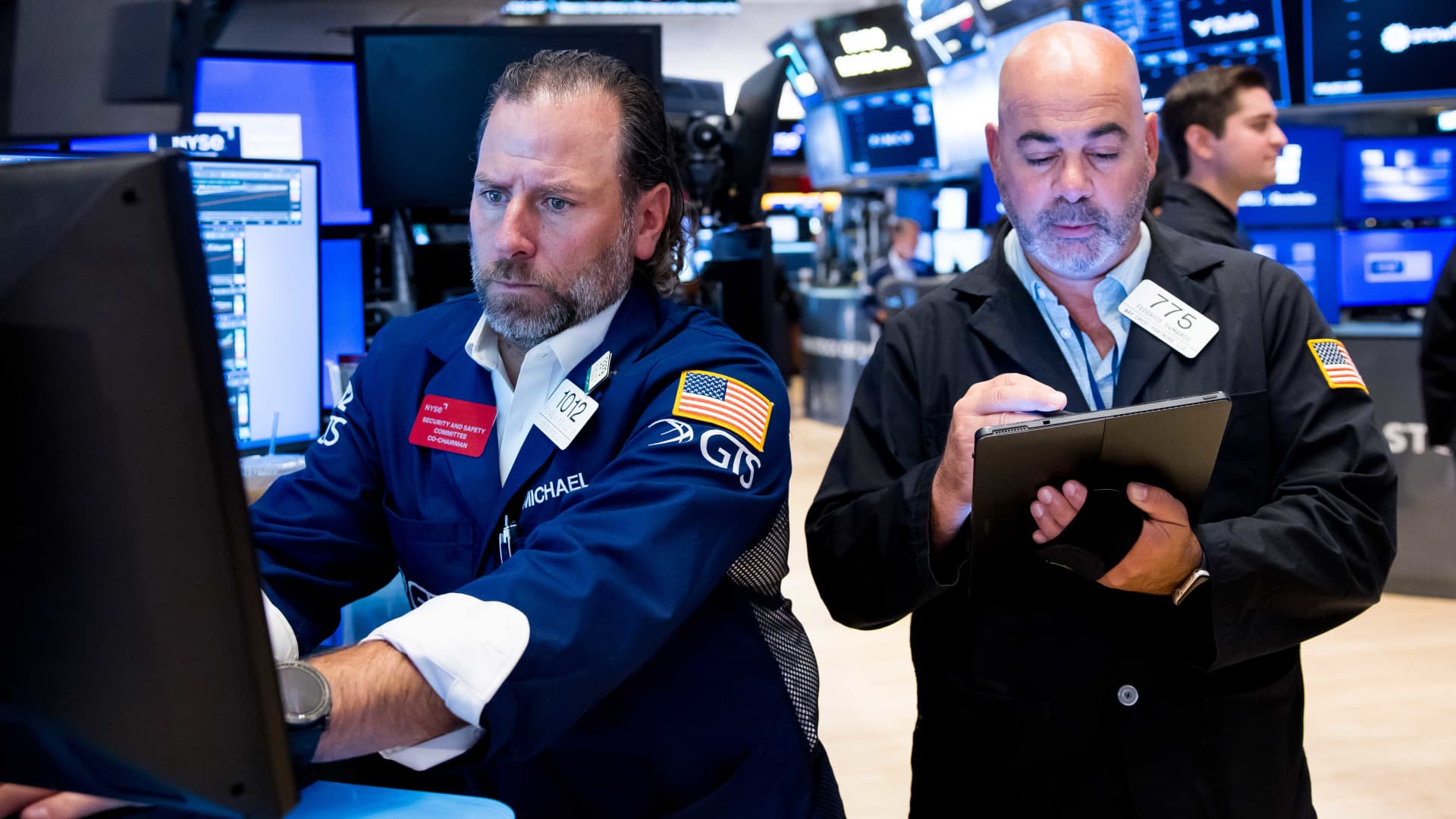 Even parts of tech are weak Wednesday with chip stocks running out of steam