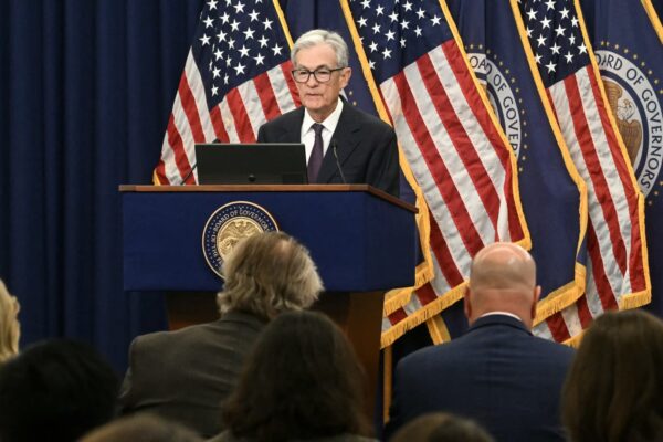 The stock market is having a hard time choosing a side after the Fed cut rates