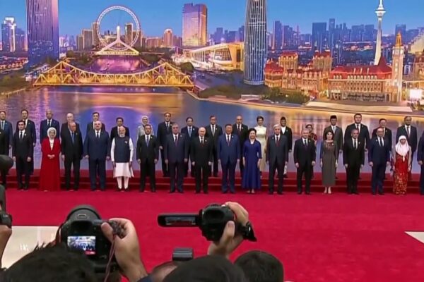 China hosts high-stakes summit with world leaders