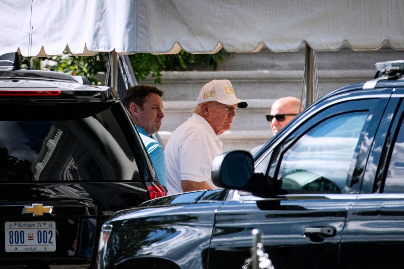 Trump Making Oval Announcement Today In First Official Appearance After Death Rumors