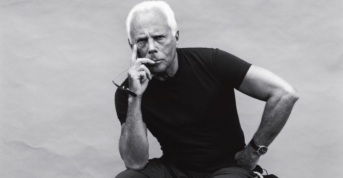 How Giorgio Armani Turned the Red Carpet into a Fashion Show