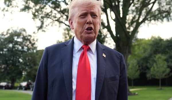 Trump urges NATO countries to stop buying Russian oil and place heavy tariffs on China