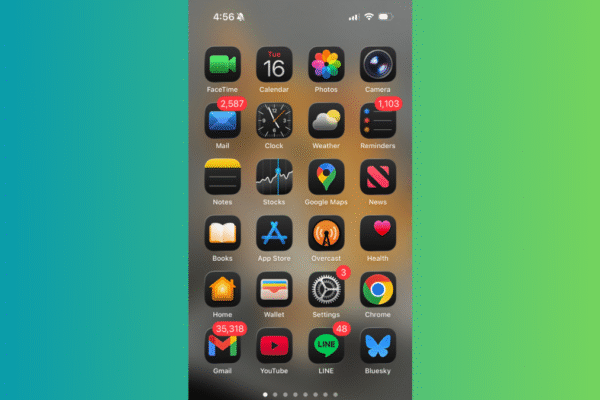How to Fix 'Tilted' Dark Mode App Icons in iOS 26