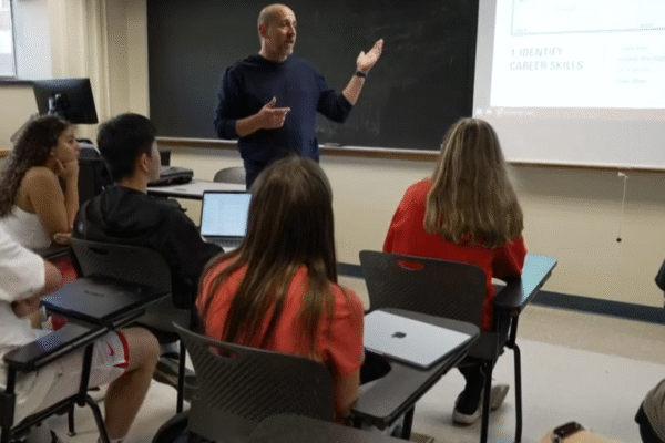 Ohio State University launches initiative requiring that students study AI