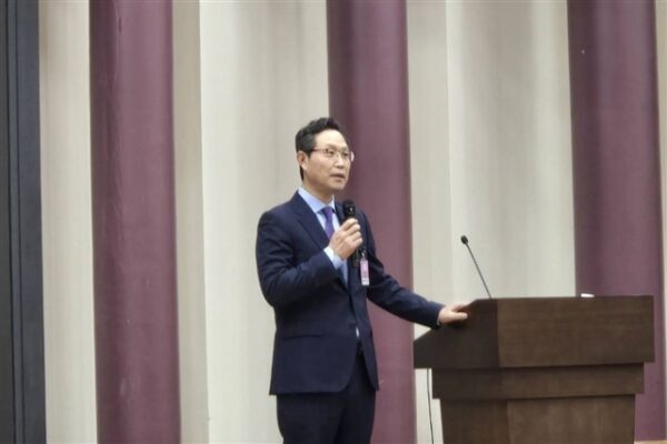 China's tech rise demands global attention