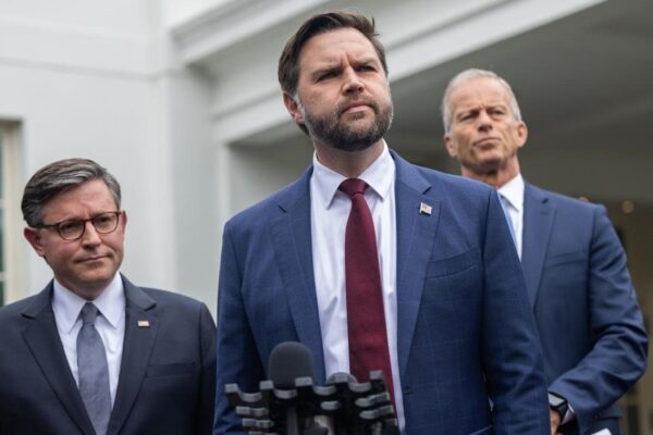 U.S. Futures Fall And Betting Odds Rise As Government Shutdown Appears Imminent