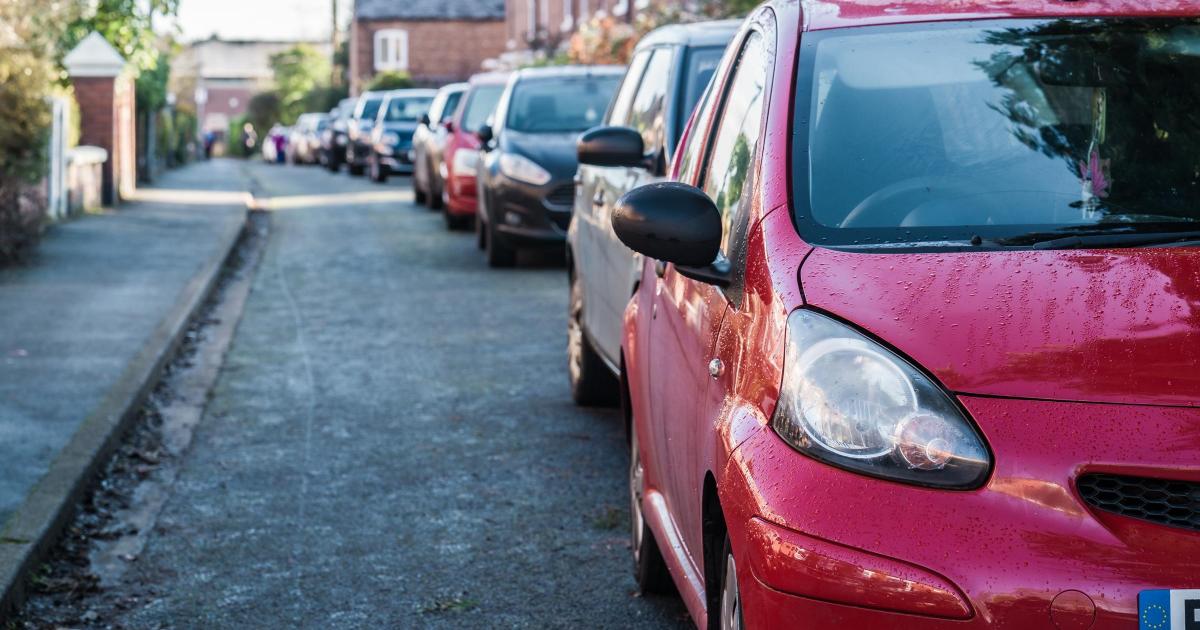Drivers at risk of £110 fine for this common parking mistake