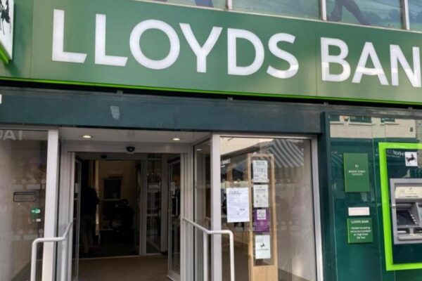 Lloyds and Halifax set to make huge change at UK branches