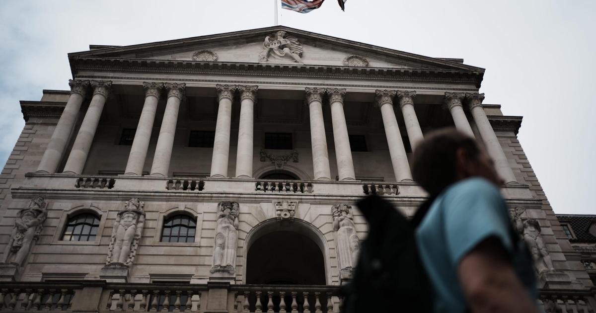 Bank of England slows rate it sells off government bonds