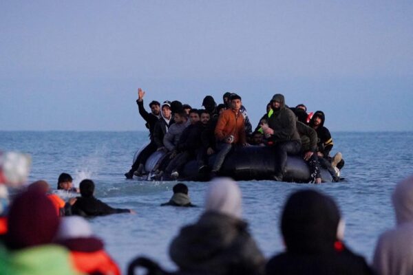 More than 1,000 small boat migrants arrive in UK despite French deal
