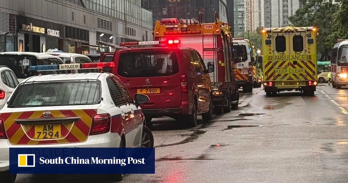 10 elderly people injured after falling like dominoes down Hong Kong escalator