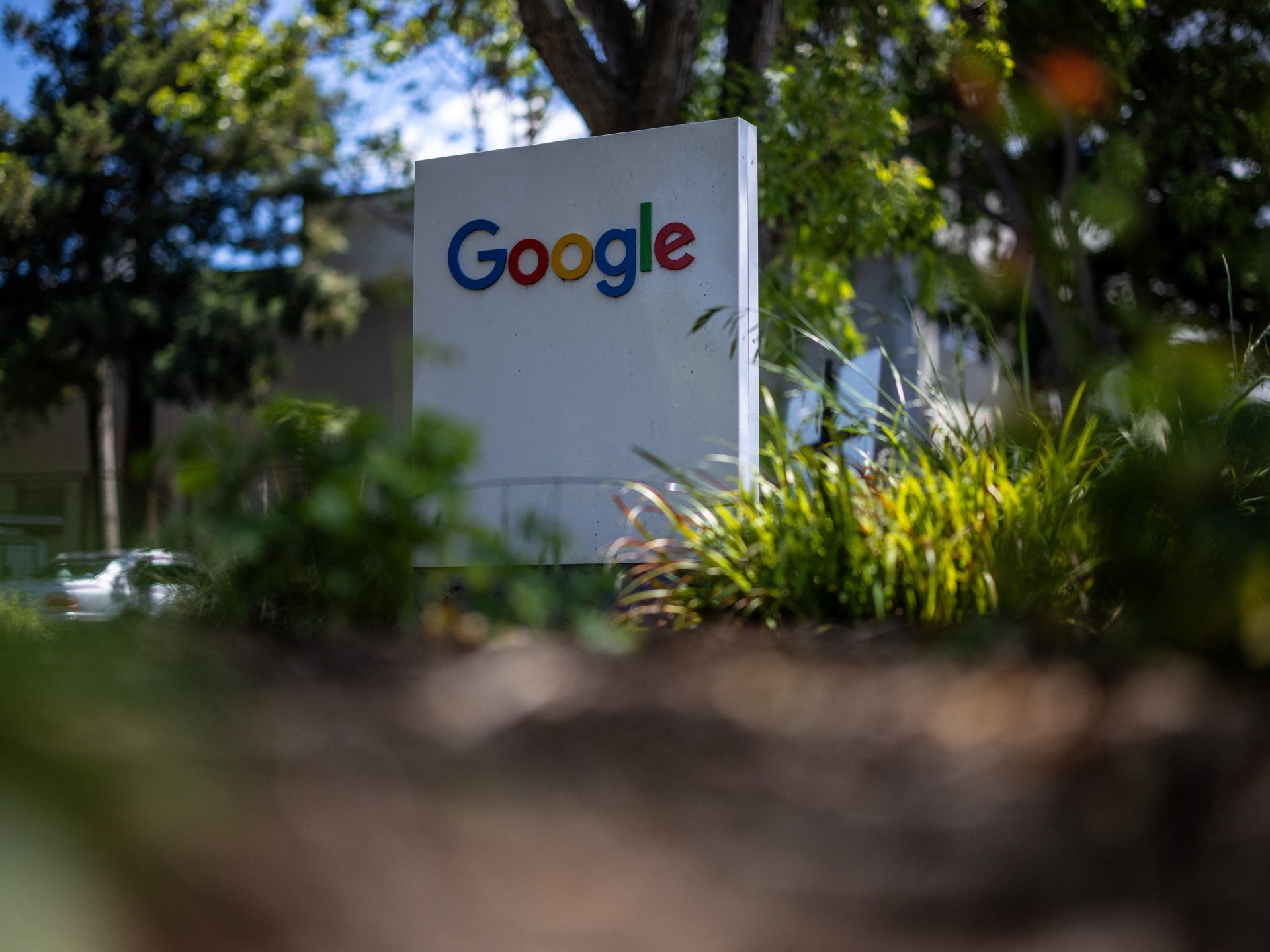 Google urges Supreme Court to halt app store injunction in Epic Games suit | Technology News