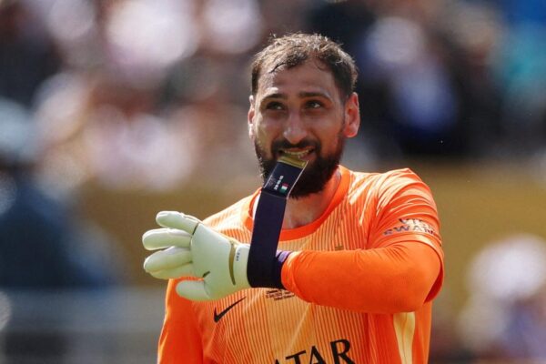 Manchester City signs goalkeeper Gianluigi Donnarumma from PSG Manchester City signs goalkeeper Gianluigi Donnarumma from PSG