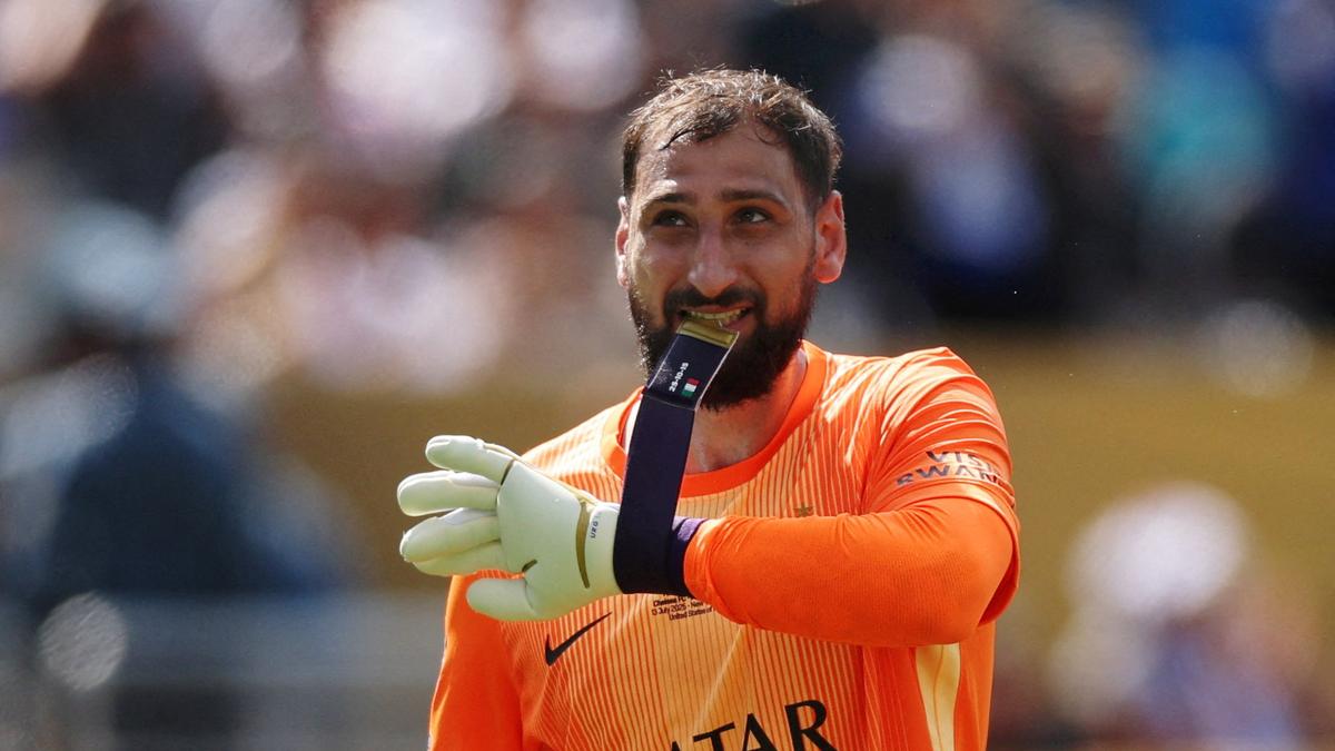 Manchester City signs goalkeeper Gianluigi Donnarumma from PSG