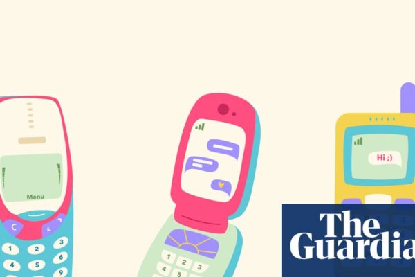 The child’s first phone dilemma: ‘Parents need to get really involved in this’ | Smartphones