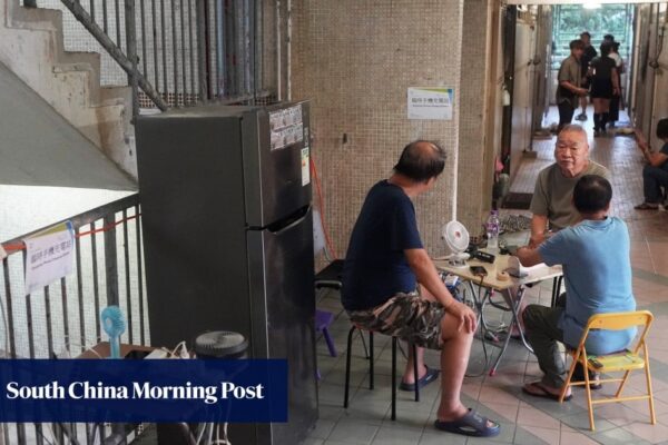 473 Hong Kong households sweating without power for up to 3 more days