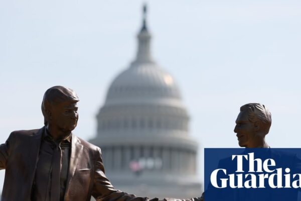 US authorities remove Trump-Epstein statue from National Mall | Washington DC