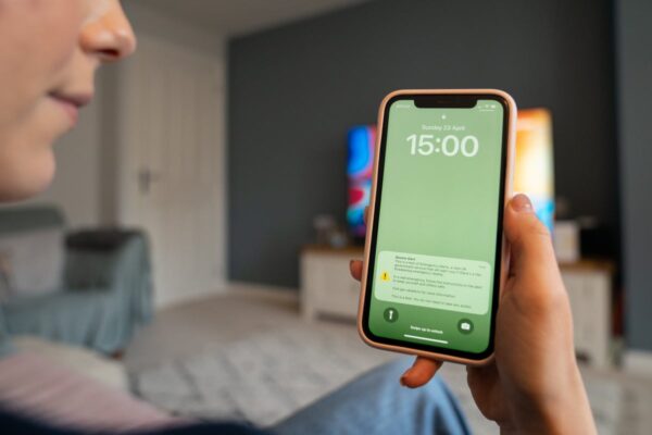 Sirens blare from mobile phones in test of national emergency alert system