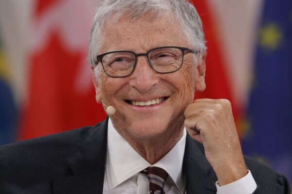Bill Gates’ five favourite books includes rock star's memoir | Books | Entertainment