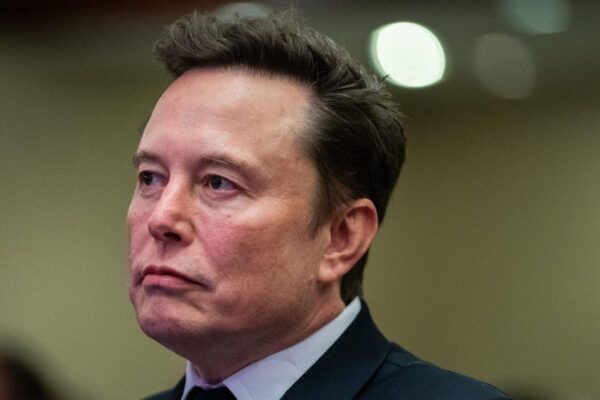 Tesla Engineer Quits After 8 Years, Slams Elon Musk's Leadership