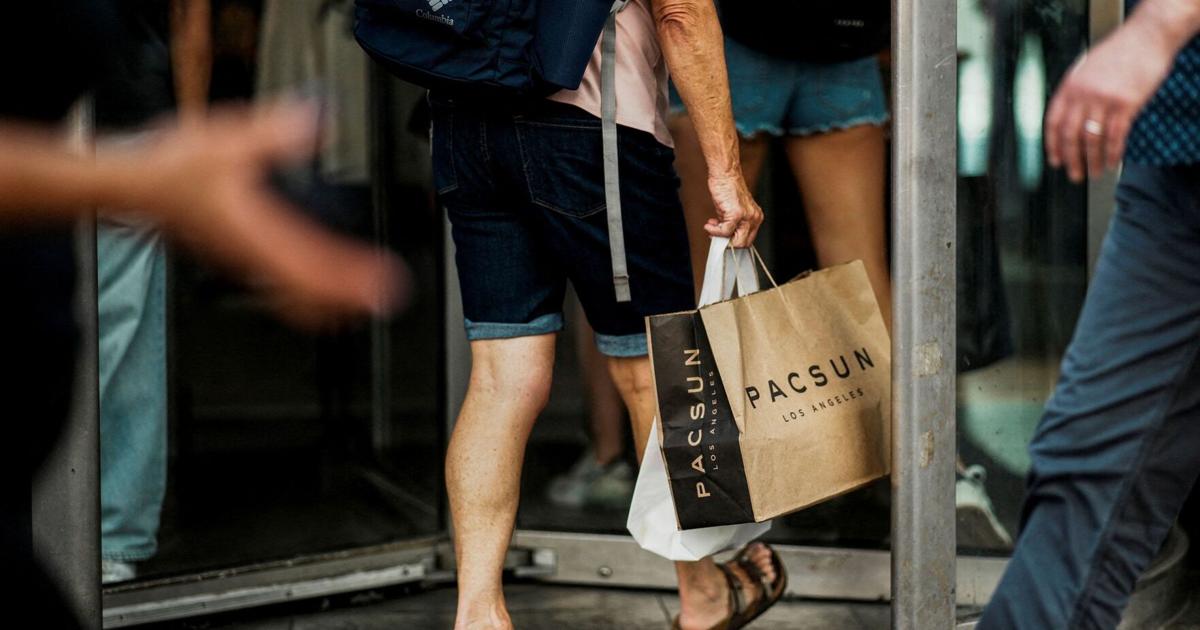 Americans are still spending despite economic fears | Local News