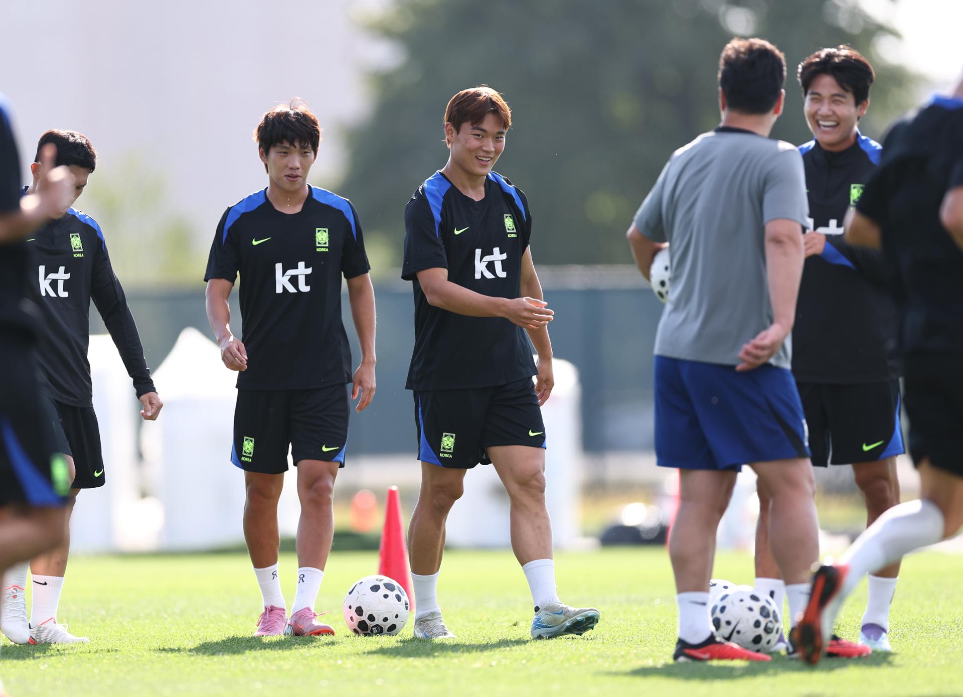 Nat'l football team forward shakes off disappointment over failed Germany move