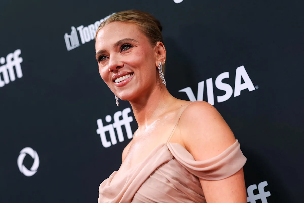 Which celebrities had the best and worst looks? Vote on fashion from stars like Scarlett Johansson, Emily Blunt and more