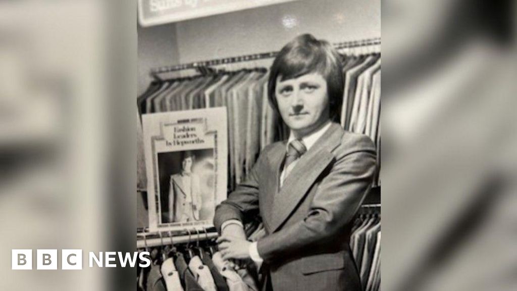 Wolverhampton fashion businessman to retire after 62 year career