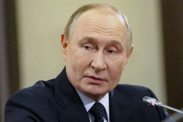 Britain spy chief says he sees no evidence Putin wants to negotiate peace in Ukraine